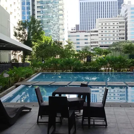 Kler Condo Garden With City View